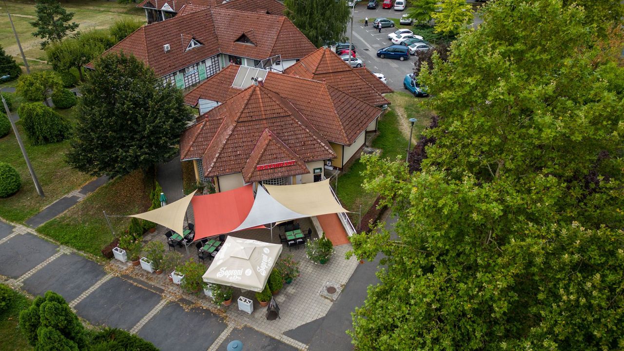 Café, restaurant sur le Balaton, Hongrie, 207 m² - image 2