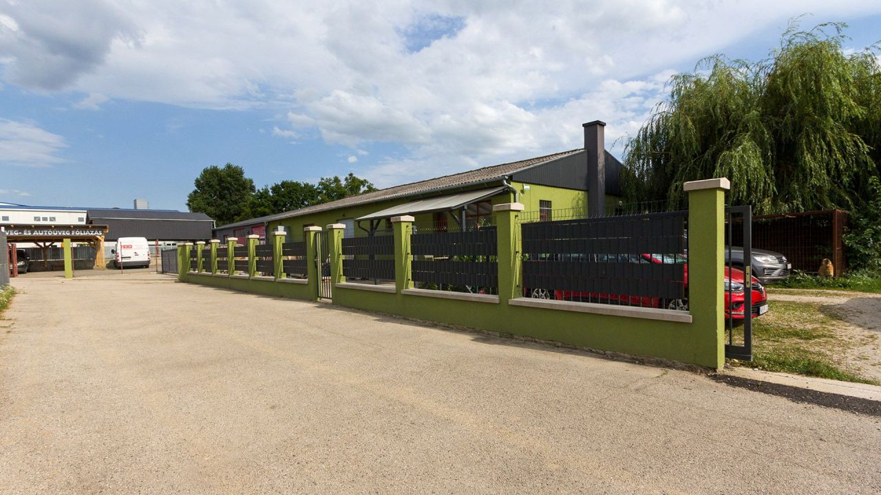 Commercial property in Keszthely, Hungary, 300 m² - picture 3