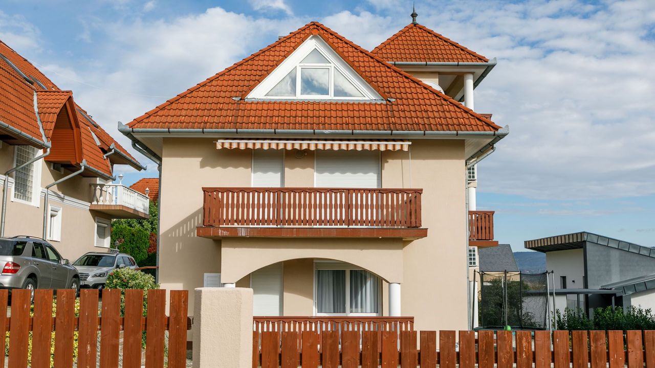 Hôtel à Hévíz, Hongrie, 300 m² - image 1