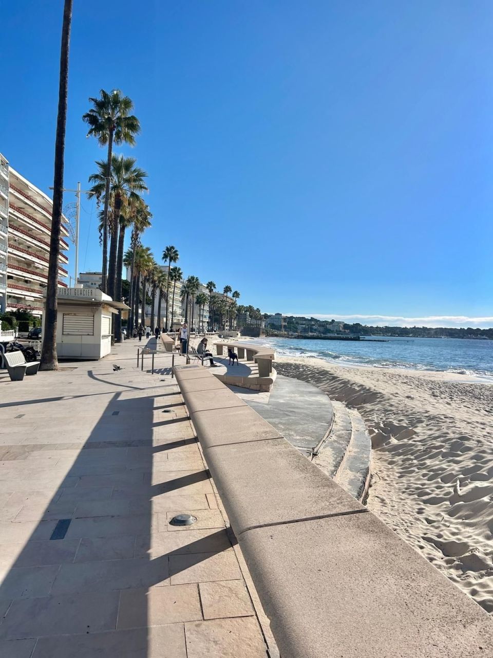 Flat in Cap d'Antibes, France, 75 m² - picture 3