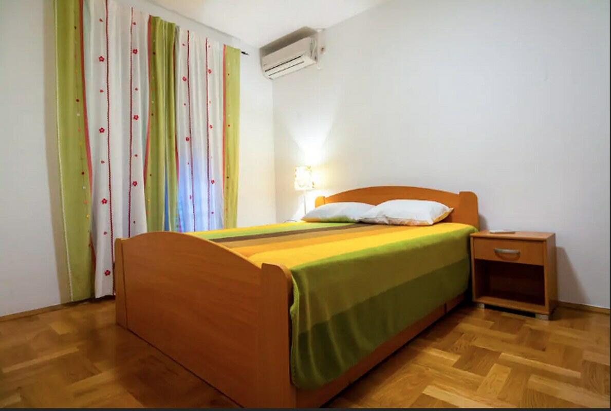 Flat in Petrovac, Montenegro, 84 m² - picture 4