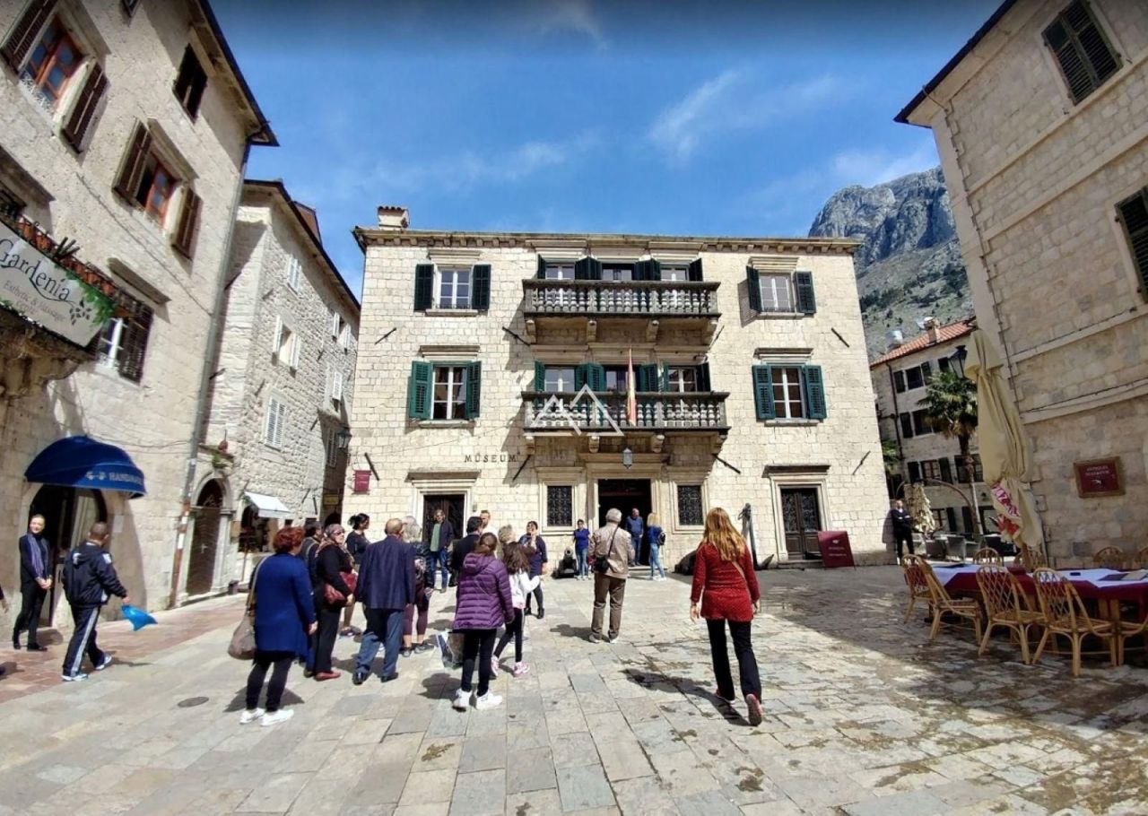 Apartment in Kotor, Montenegro, 72 m² - Foto 2