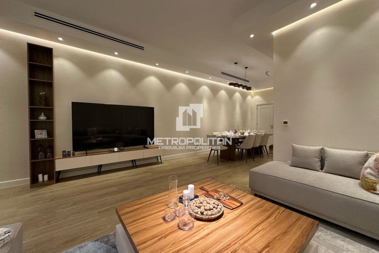 Villa en Dubái, EAU, 338 m² - imagen 2