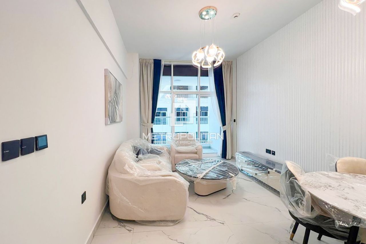 Apartment in Dubai, UAE, 94 m² - picture 5