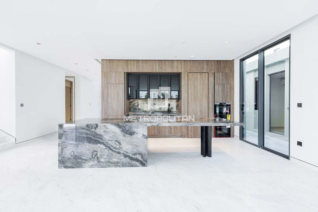 Villa in Dubai, UAE, 580 m² - picture 5