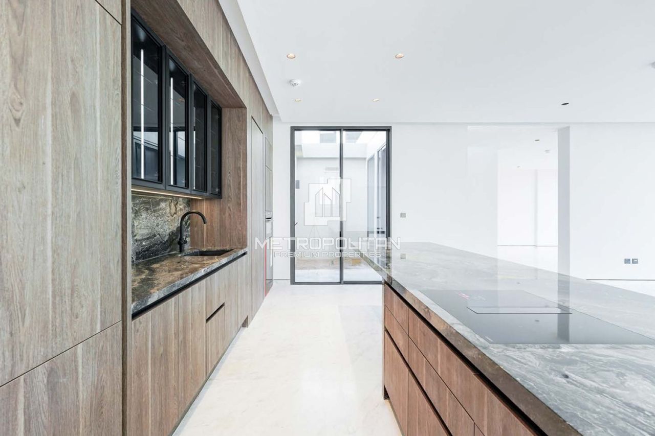 Villa in Dubai, UAE, 580 m² - picture 7