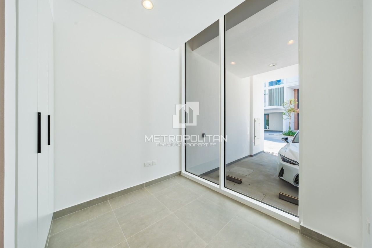 Townhouse a Dubai, EAU, 459 m² - foto 7