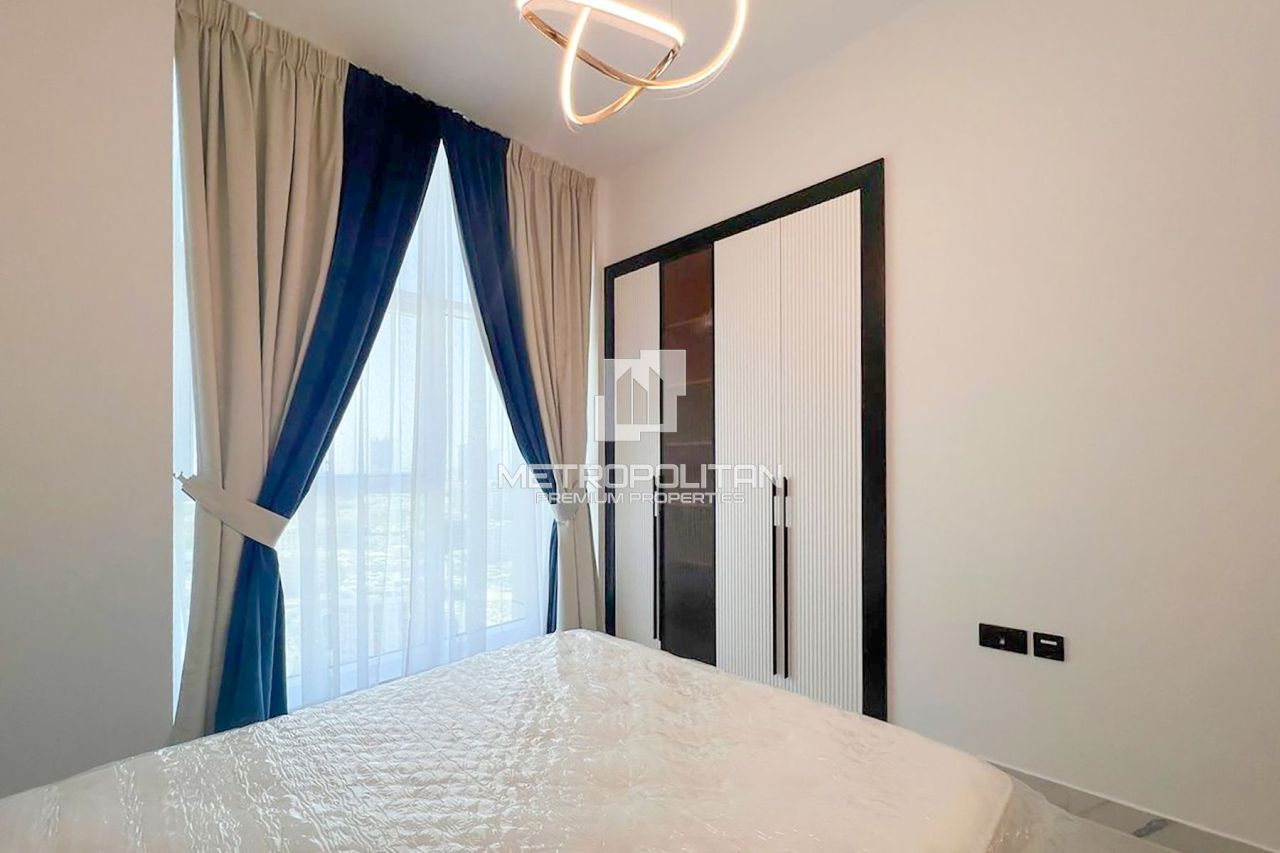 Apartment in Dubai, UAE, 94 m² - picture 8