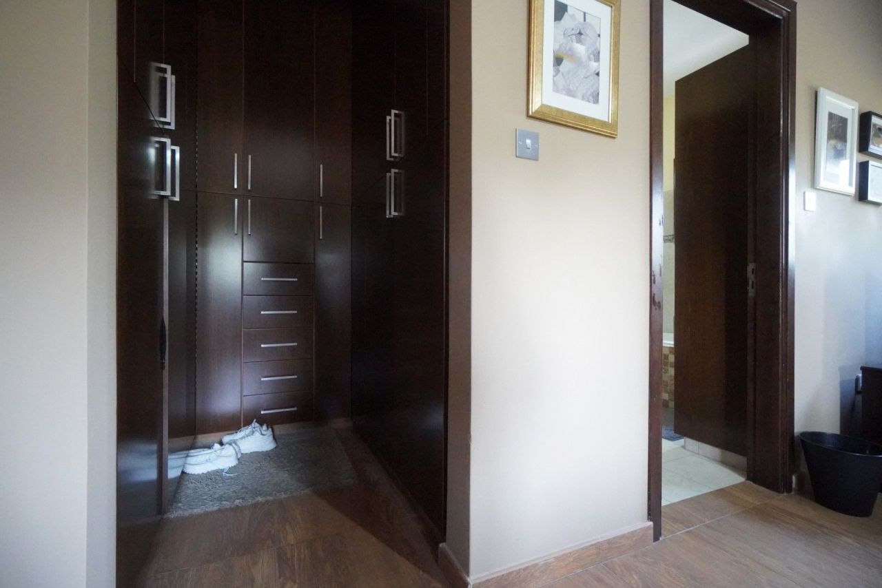 Villa in Larnaka, Zypern, 6 020 m² - Foto 4