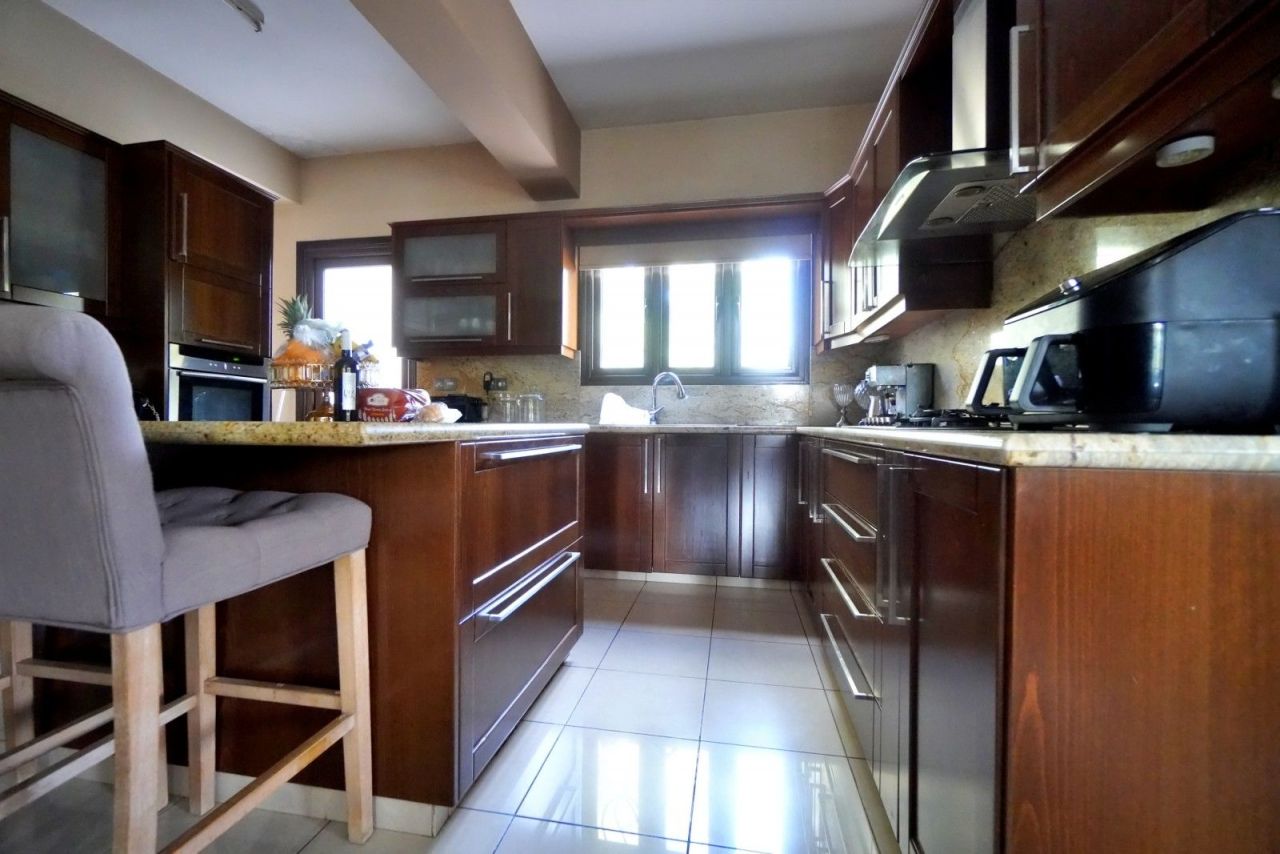 Villa in Larnaka, Zypern, 6 020 m² - Foto 11