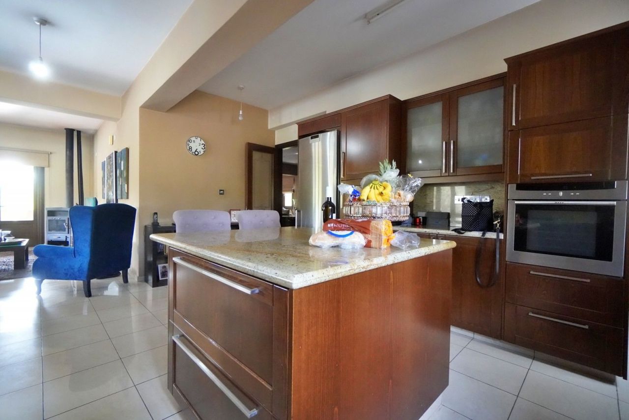 Villa in Larnaka, Zypern, 6 020 m² - Foto 12