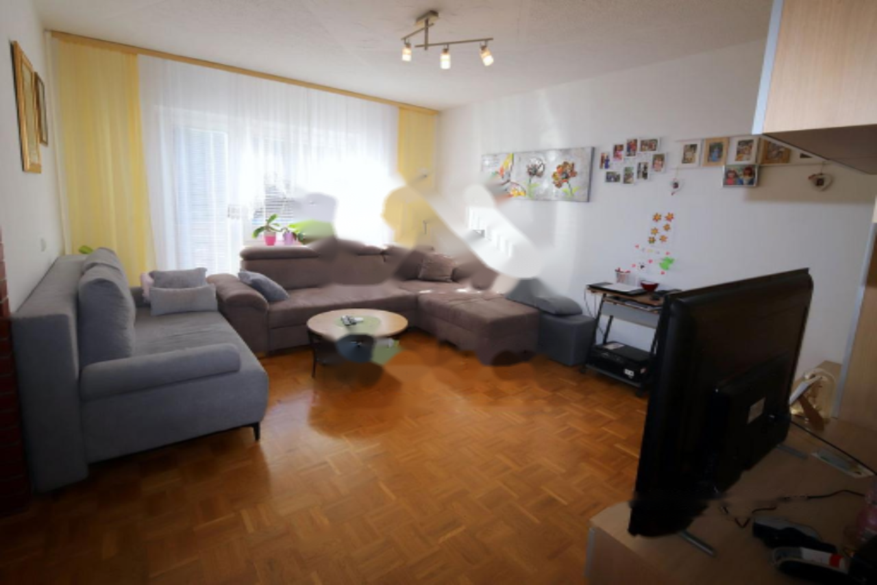 Maison à Jesenice, Slovénie, 263 m² - image 11