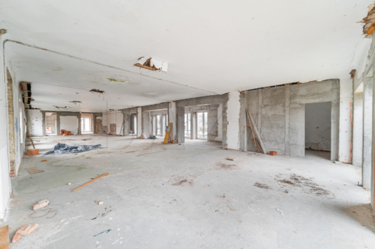 Office in Ljubljana, Slovenia, 1 045 m² - picture 12