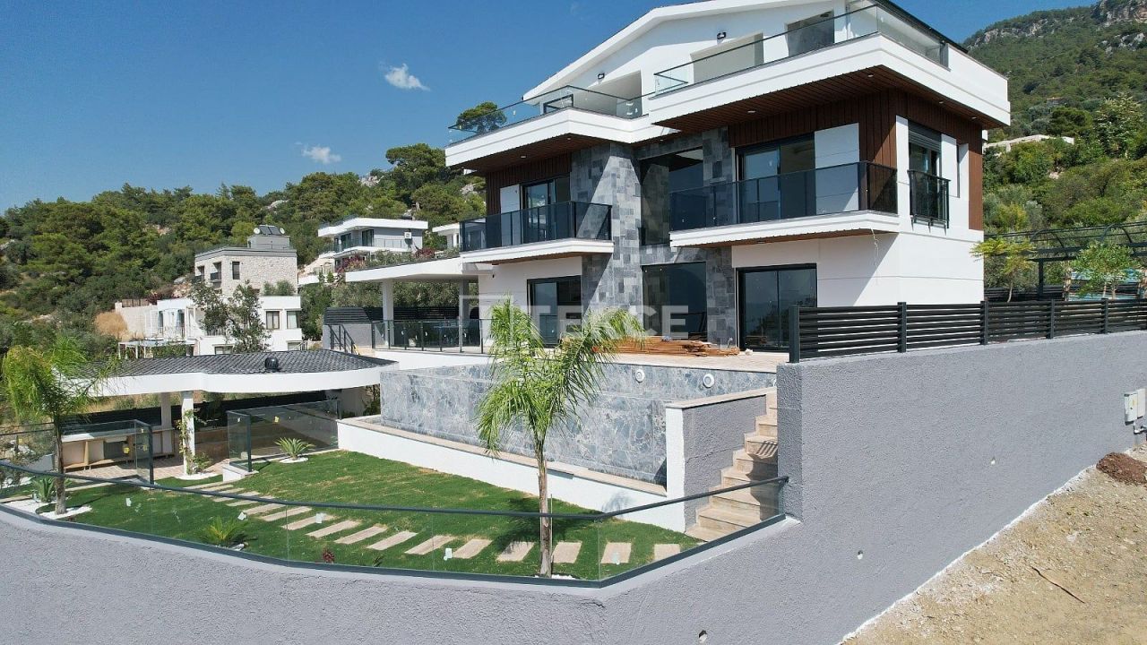 Villa en Fethiye, Turquia, 420 m² - imagen 1