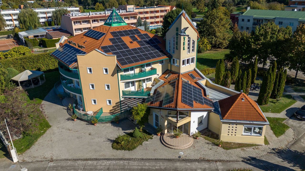 Hotel, albergo a Zalakaros, Ungheria, 1 100 m² - foto 1