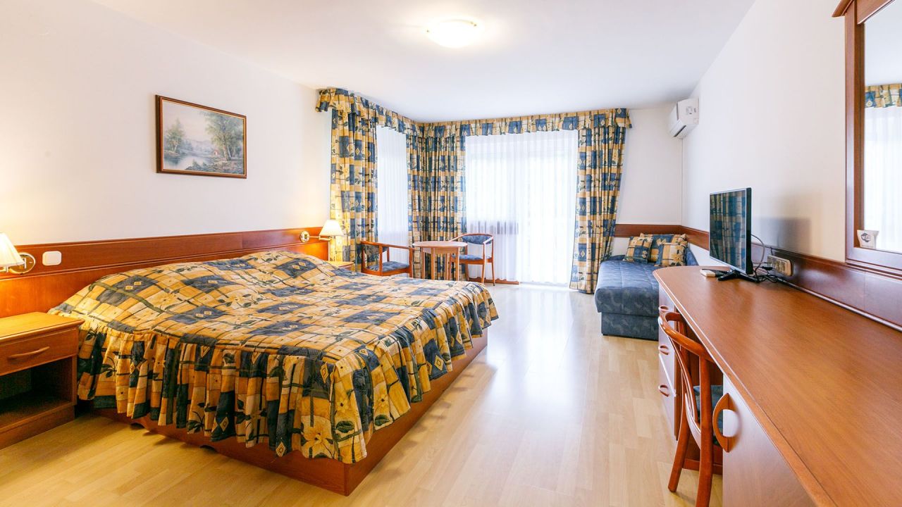 Hotel en Hévíz, Hungría, 500 m² - imagen 11