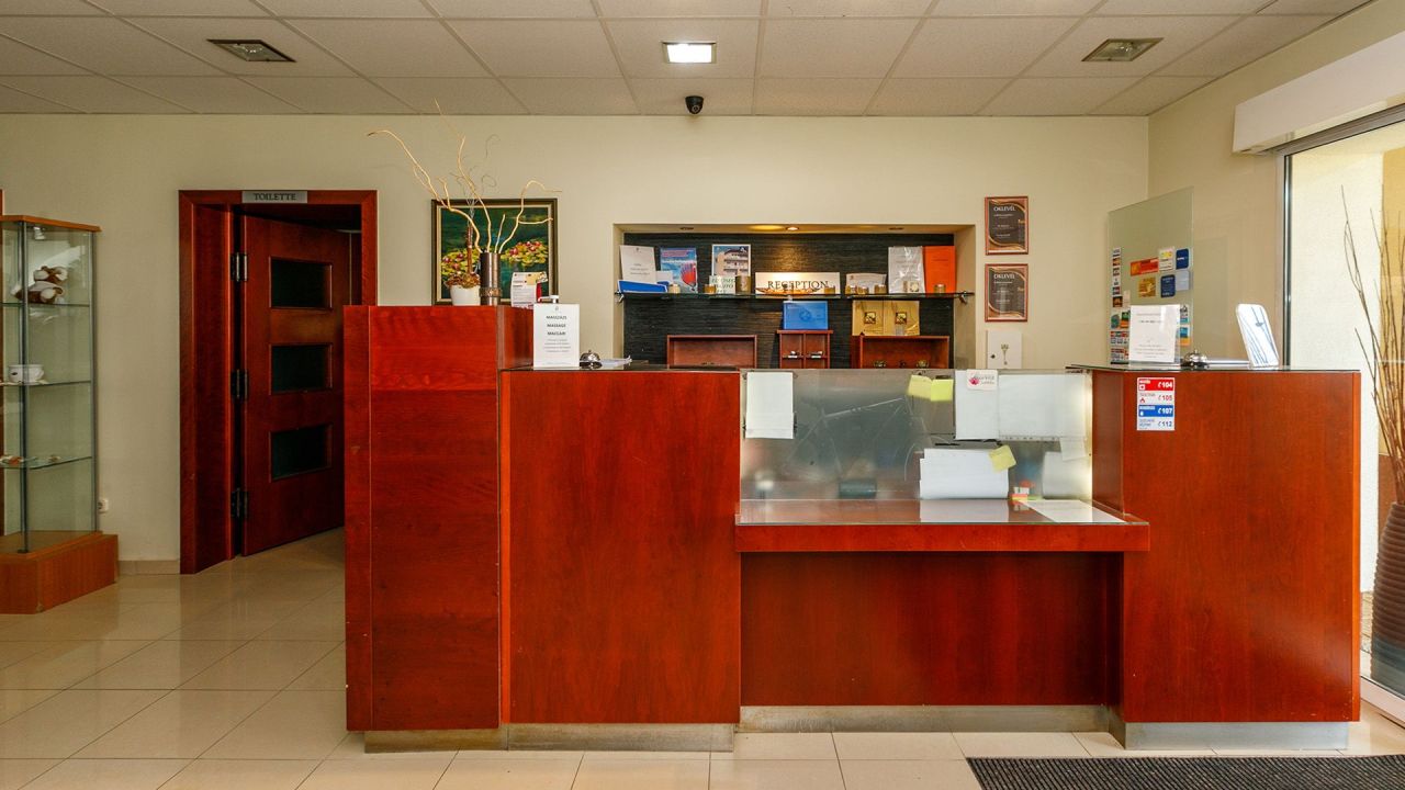 Hôtel à Hévíz, Hongrie, 500 m² - image 4