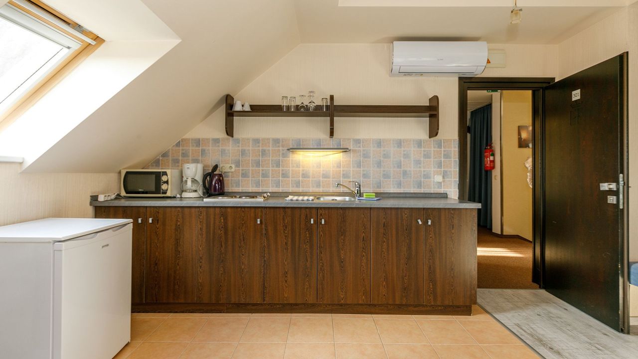 Hôtel à Hévíz, Hongrie, 500 m² - image 16