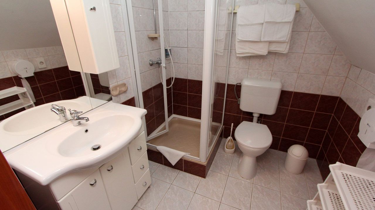 Hôtel à Hévíz, Hongrie, 600 m² - image 15