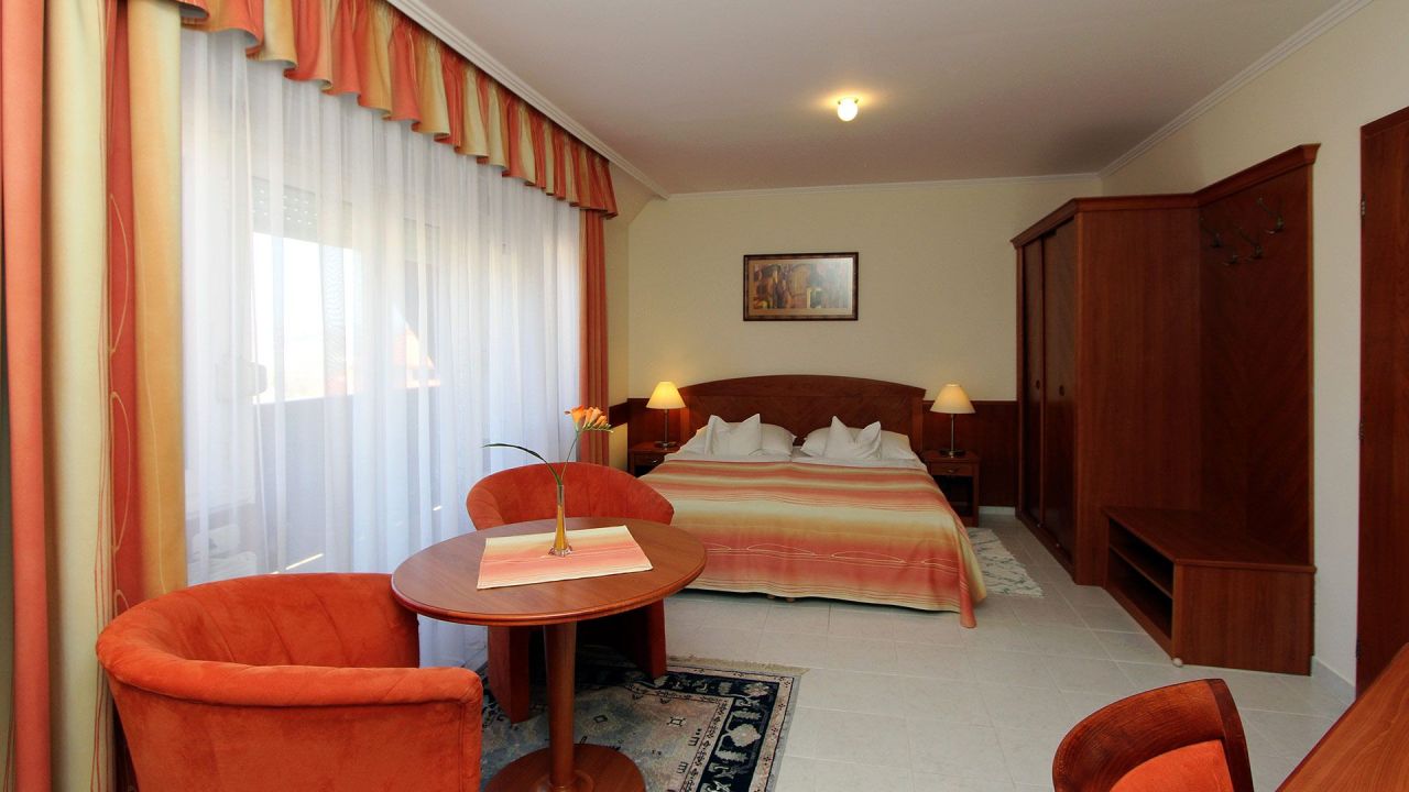 Hôtel à Hévíz, Hongrie, 600 m² - image 13