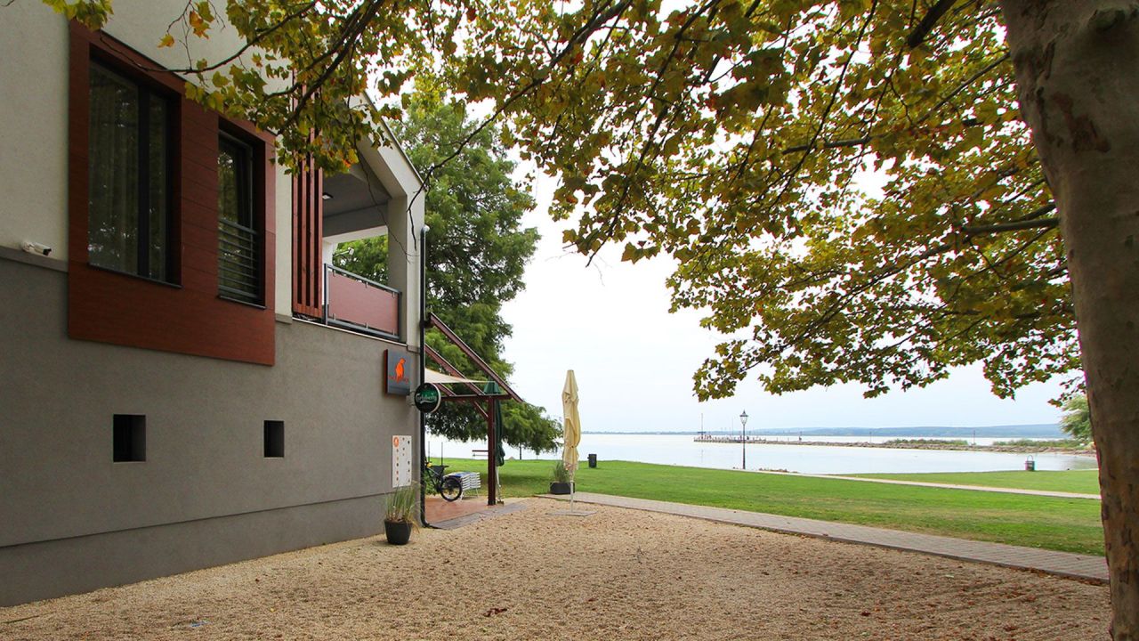 Caffè, ristorante a Vonyarcvashegy, Ungheria, 320 m² - foto 1