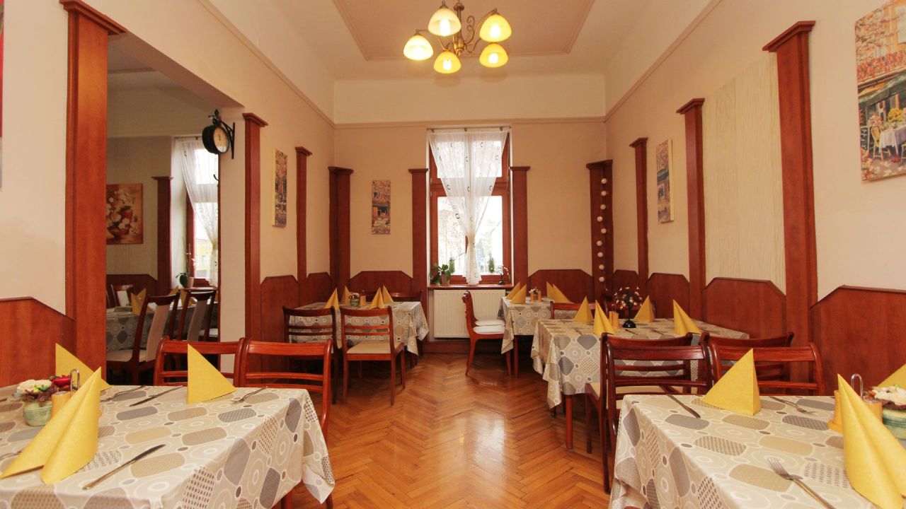 Caffè, ristorante a Keszthely, Ungheria, 400 m² - foto 2