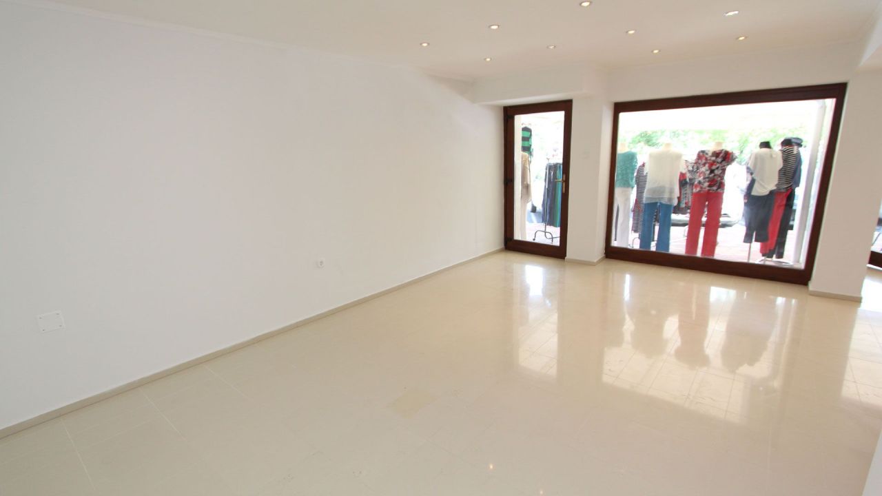 Commercial property in Heviz, Hungary, 80 m² - picture 3