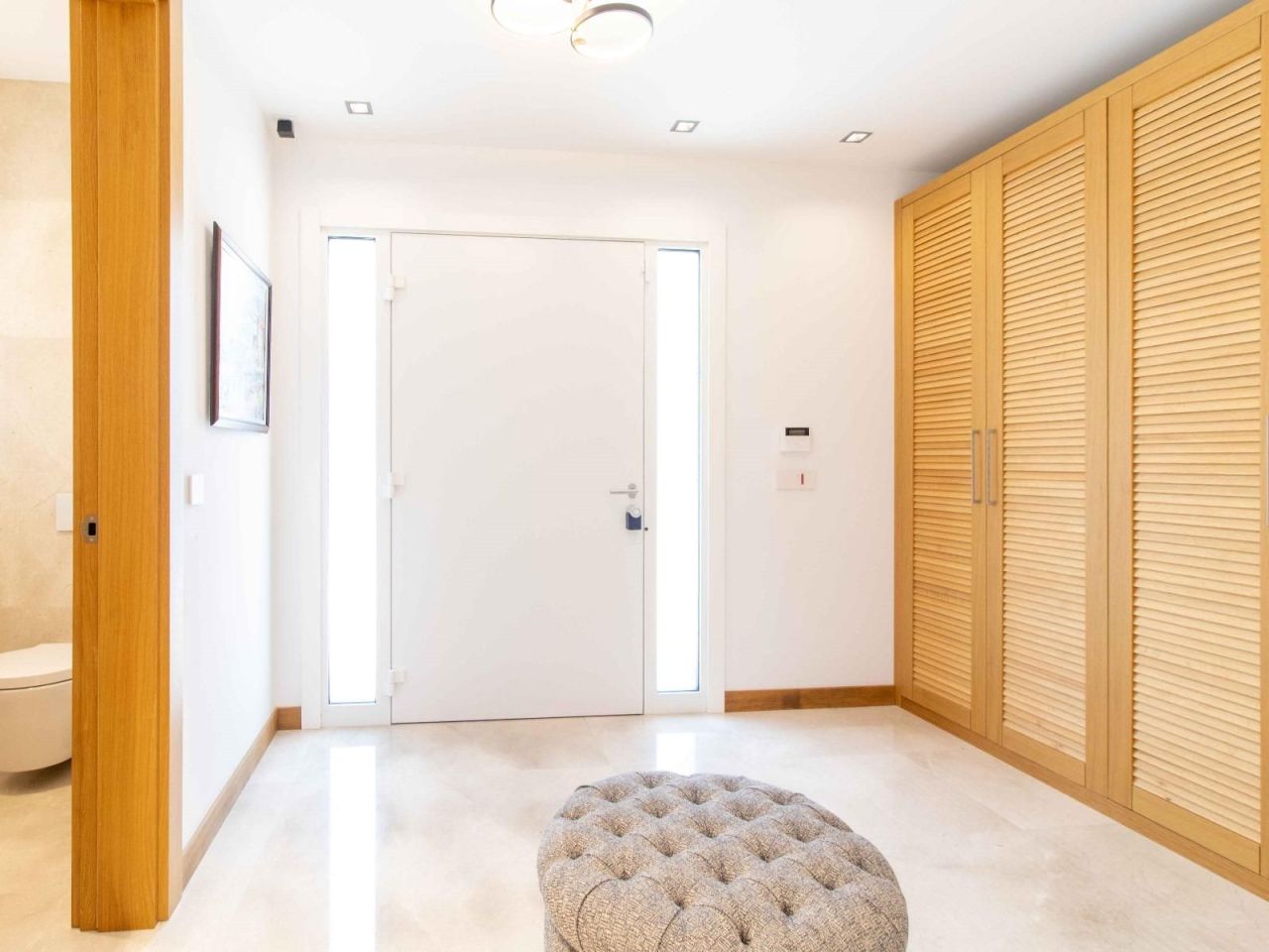 Casa en Kyrenia, Chipre, 745 m² - imagen 16