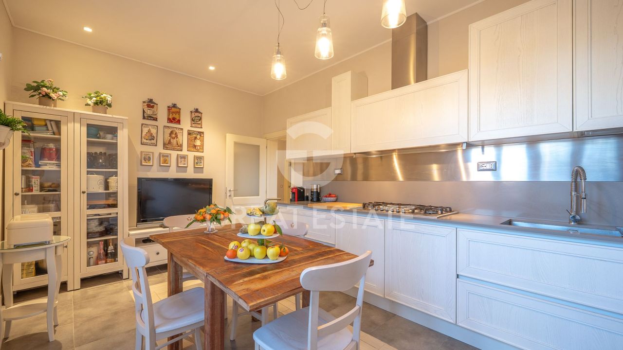 Apartment in Pienza, Italy, 315 m² - picture 9