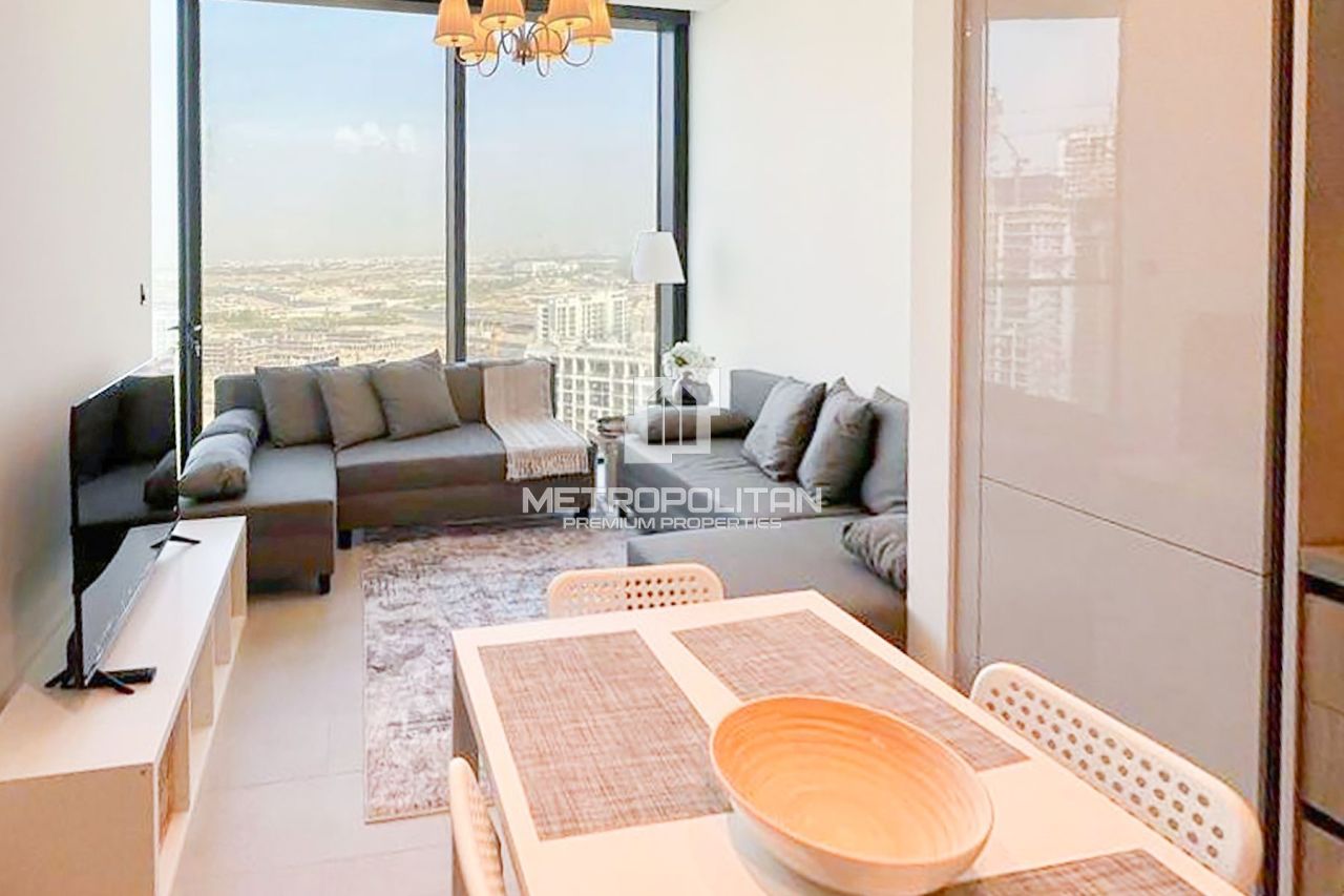 Apartment in Dubai, UAE, 47 m² - picture 1