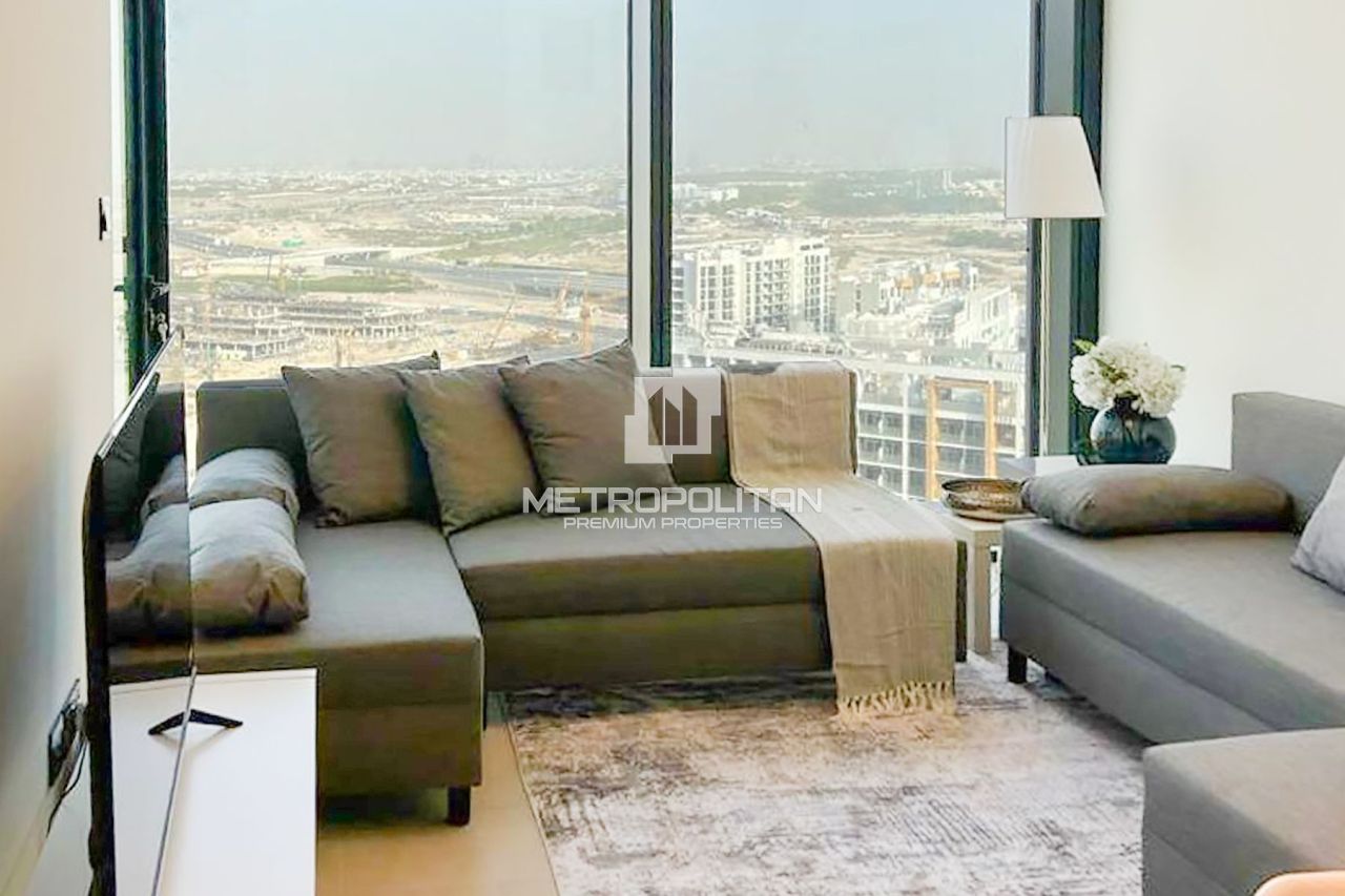 Apartment in Dubai, UAE, 47 m² - picture 2