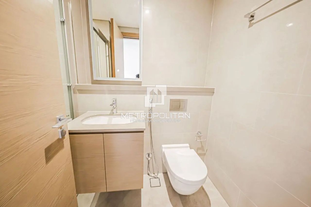 Apartment in Dubai, UAE, 47 m² - picture 7