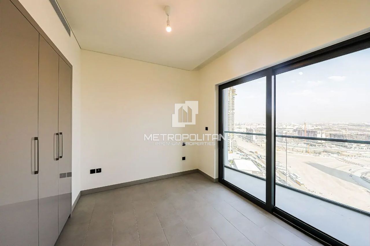 Apartment in Dubai, UAE, 47 m² - picture 8