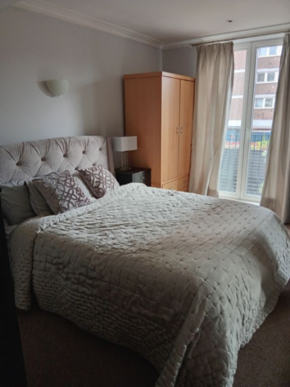 Flat in London, United Kingdom, 48 m² - picture 1