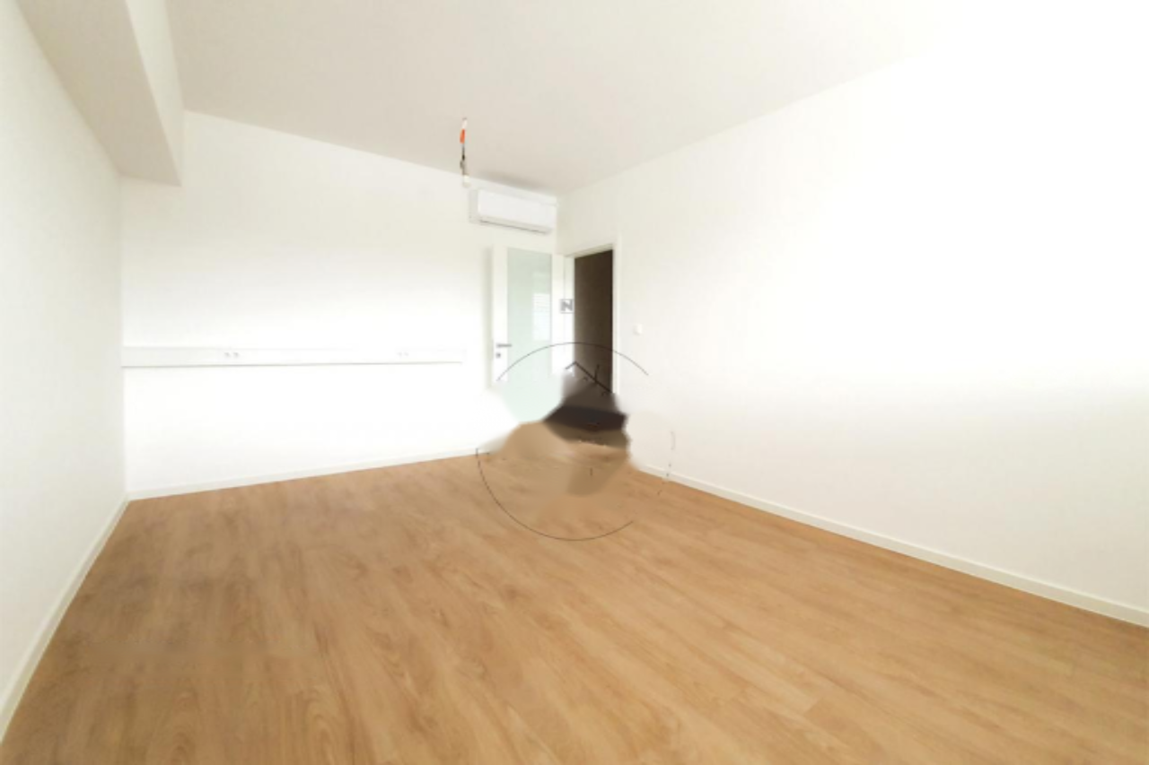 Office in Ljubljana, Slovenia, 136 m² - picture 2