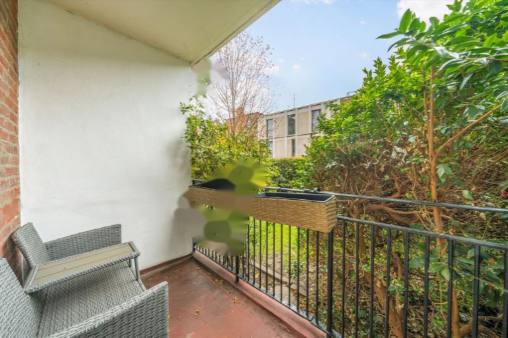 Flat in London, United Kingdom, 62 m² - picture 2