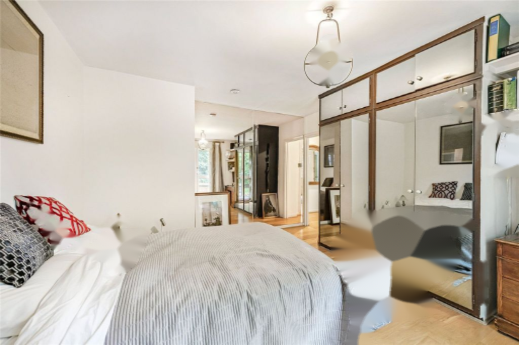 Flat in London, United Kingdom, 54 m² - picture 2