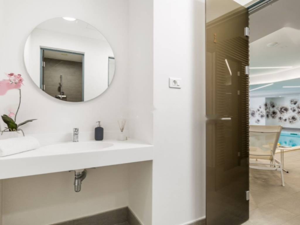 Flat in Opatija, Croatia, 84 m² - picture 4