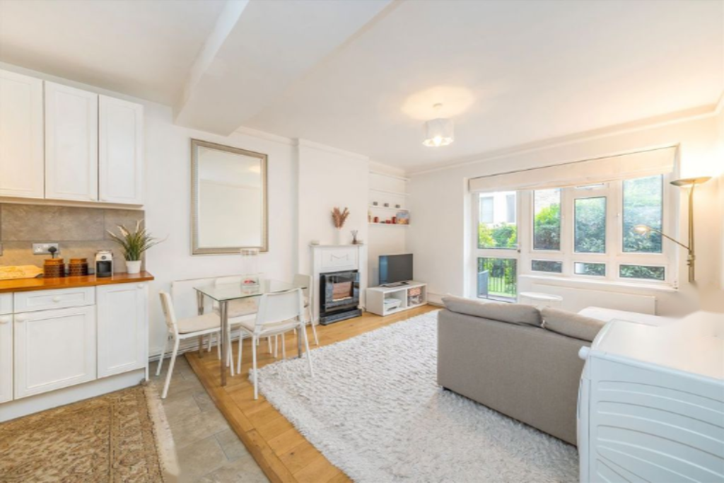 Flat in London, United Kingdom, 62 m² - picture 4