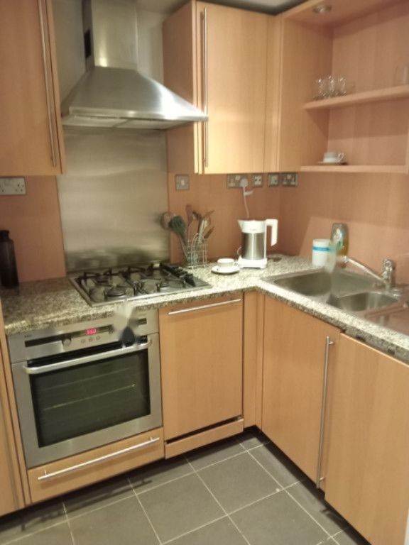 Flat in London, United Kingdom, 48 m² - picture 10