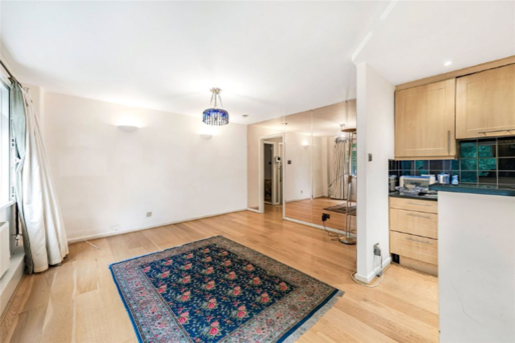 Flat in London, United Kingdom, 54 m² - picture 9