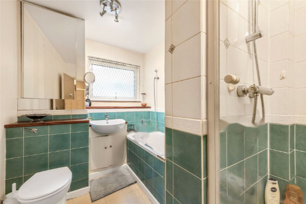 Flat in London, United Kingdom, 54 m² - picture 10