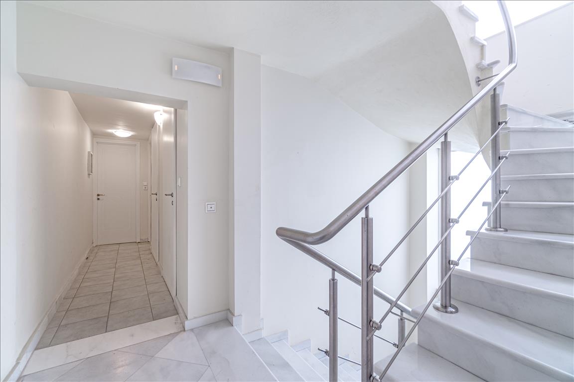 Casa di reddito ad Atene, Grecia, 1 000 m² - foto 2