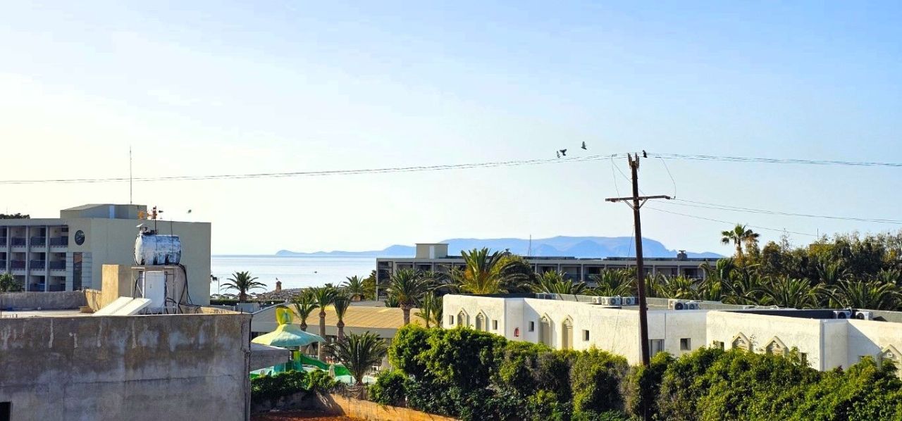 Commercial apartment building in Heraklion Prefecture, Greece, 258 m² - picture 5