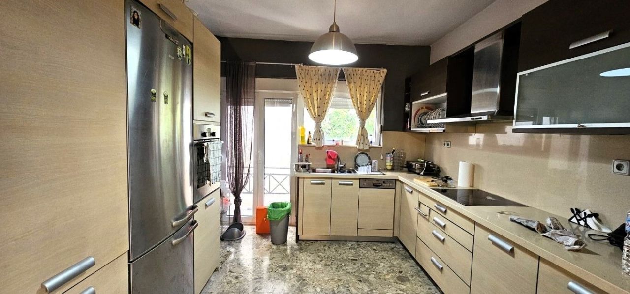 Commercial apartment building in Heraklion Prefecture, Greece, 258 m² - picture 2