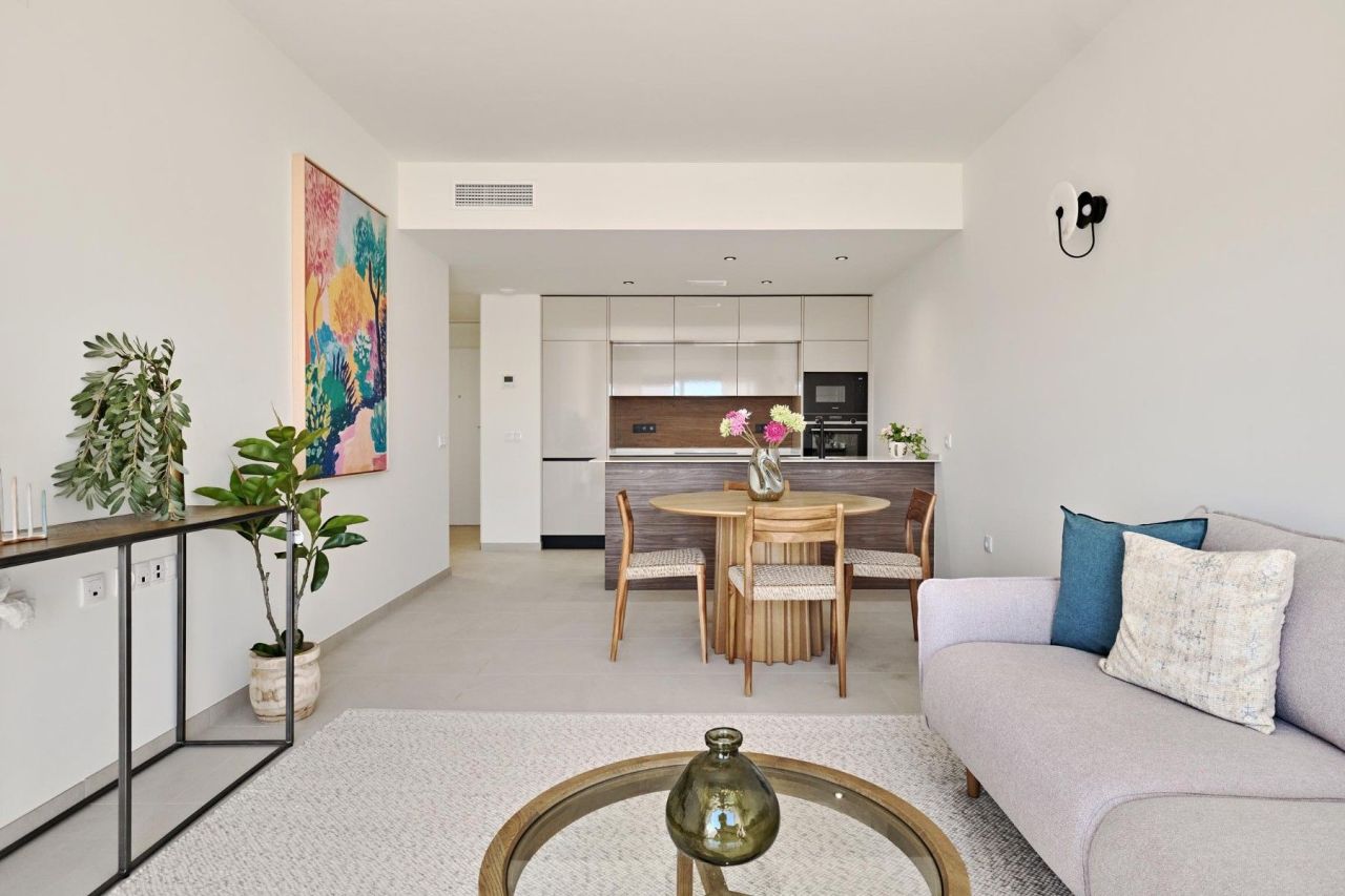 Bungalow in Torrevieja, Spain, 98 m² - picture 5