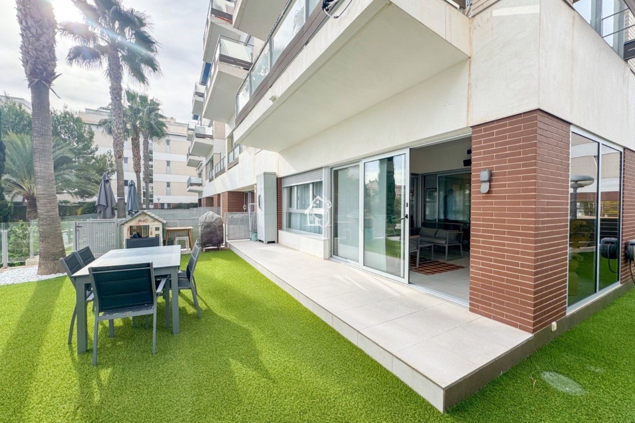 Apartment in Orihuela Costa, Spain, 120 m² - picture 3