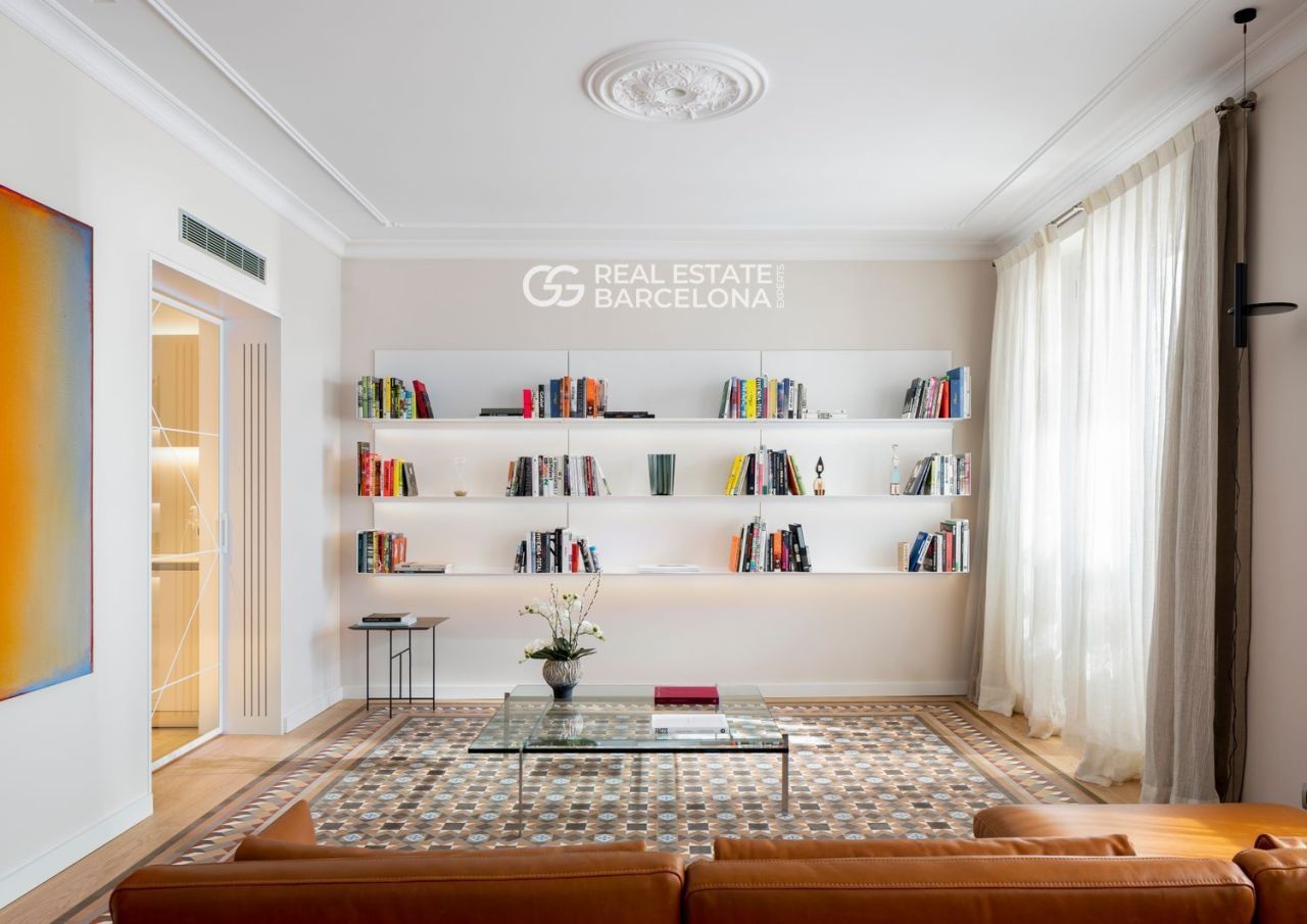 Flat in Barcelona, Spain, 187 m² - picture 13