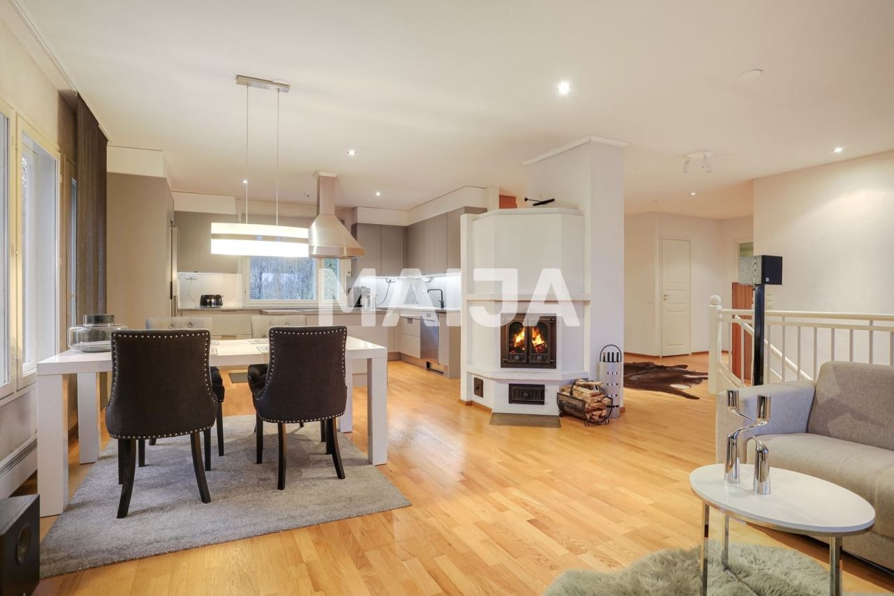 House in Hollola, Finland, 200 m² - picture 7