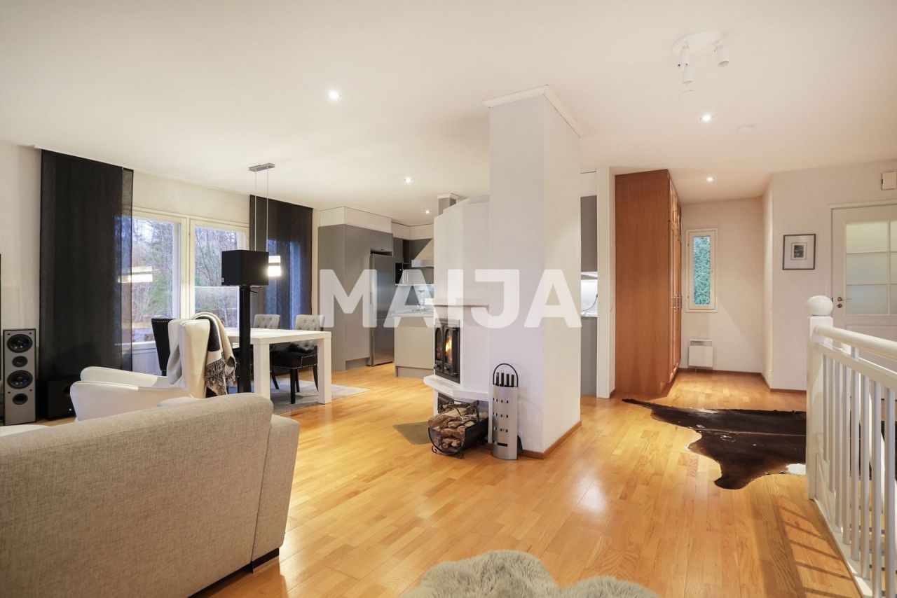 House in Hollola, Finland, 200 m² - picture 8